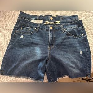 Short denim size 12